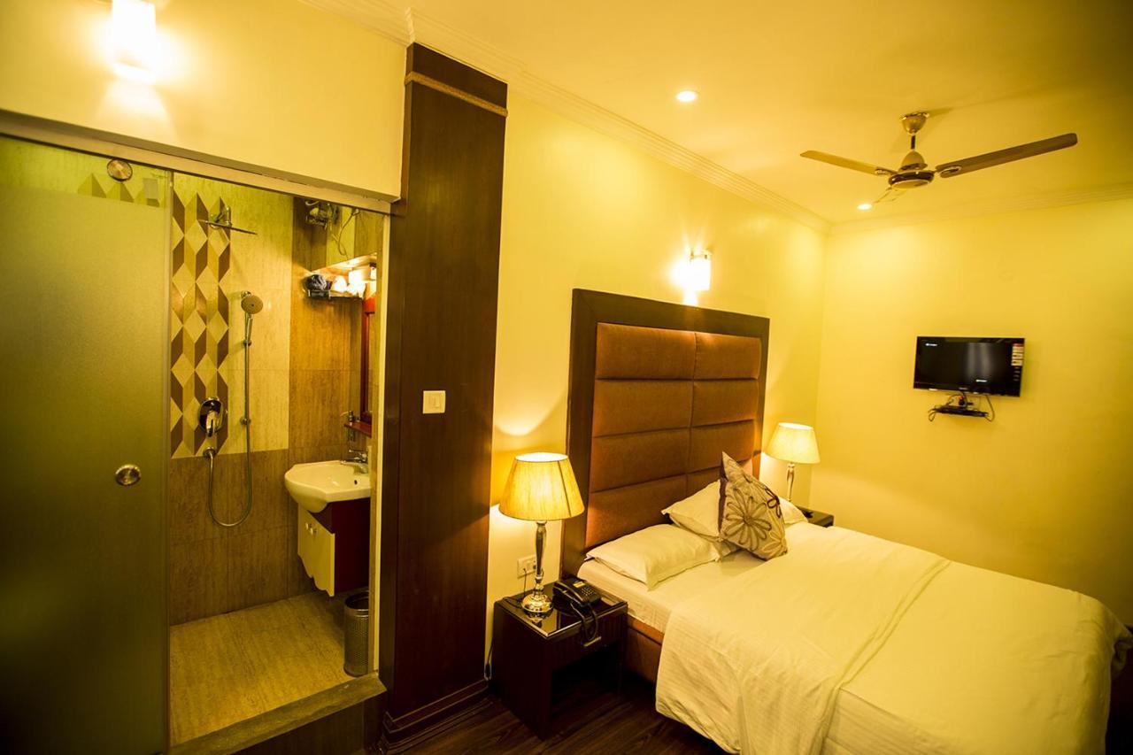 לקנאו Deep Hotel מראה חיצוני תמונה