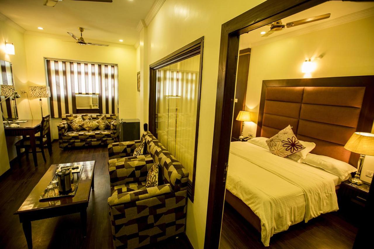 לקנאו Deep Hotel מראה חיצוני תמונה